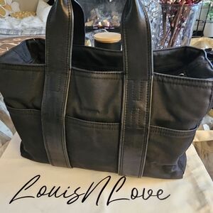 Hermes Black Leather Tote with Front Slip Pockets